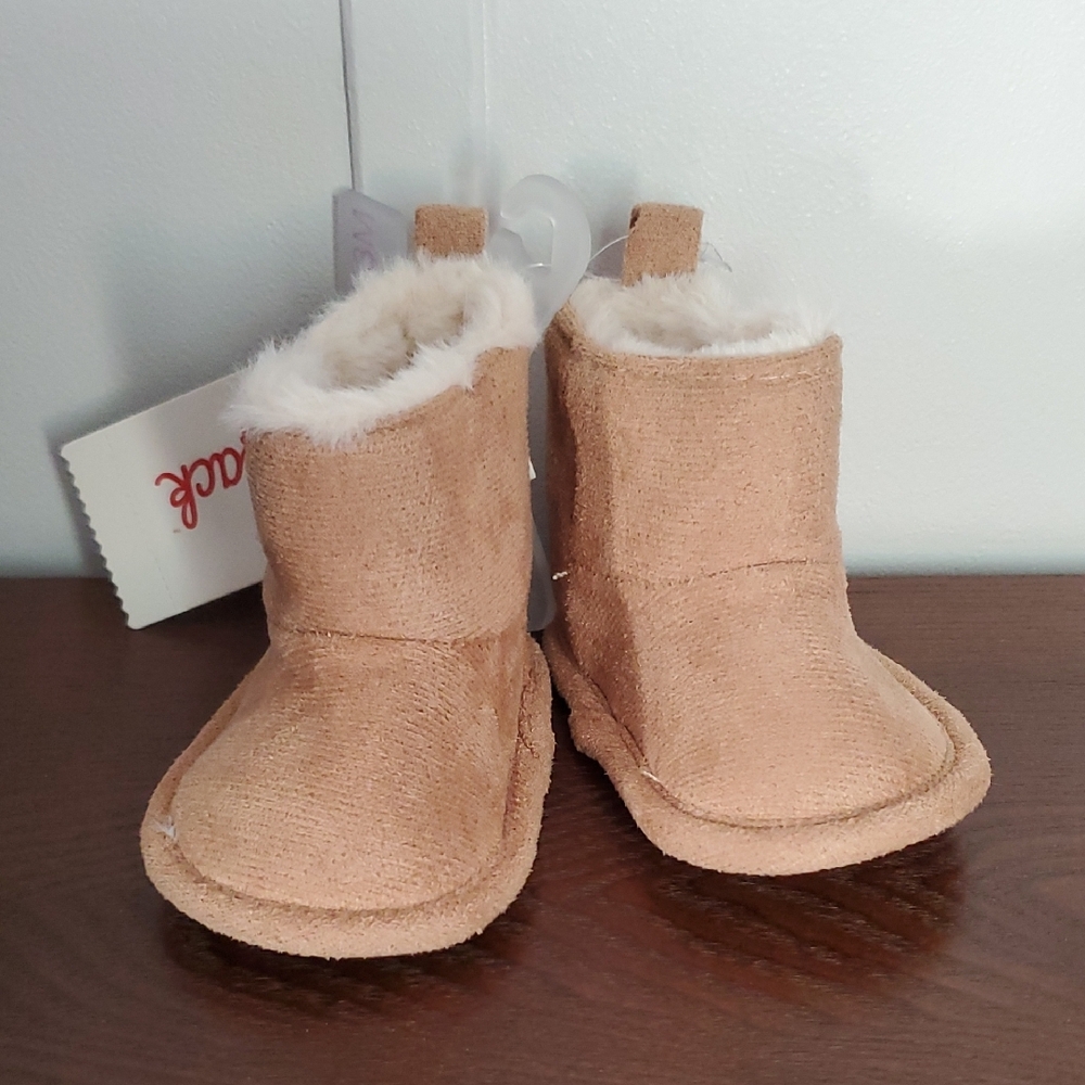 NWT Cat & Jack Baby Girl Suede Boots Size 0-3 Months - Picture 2 of 6